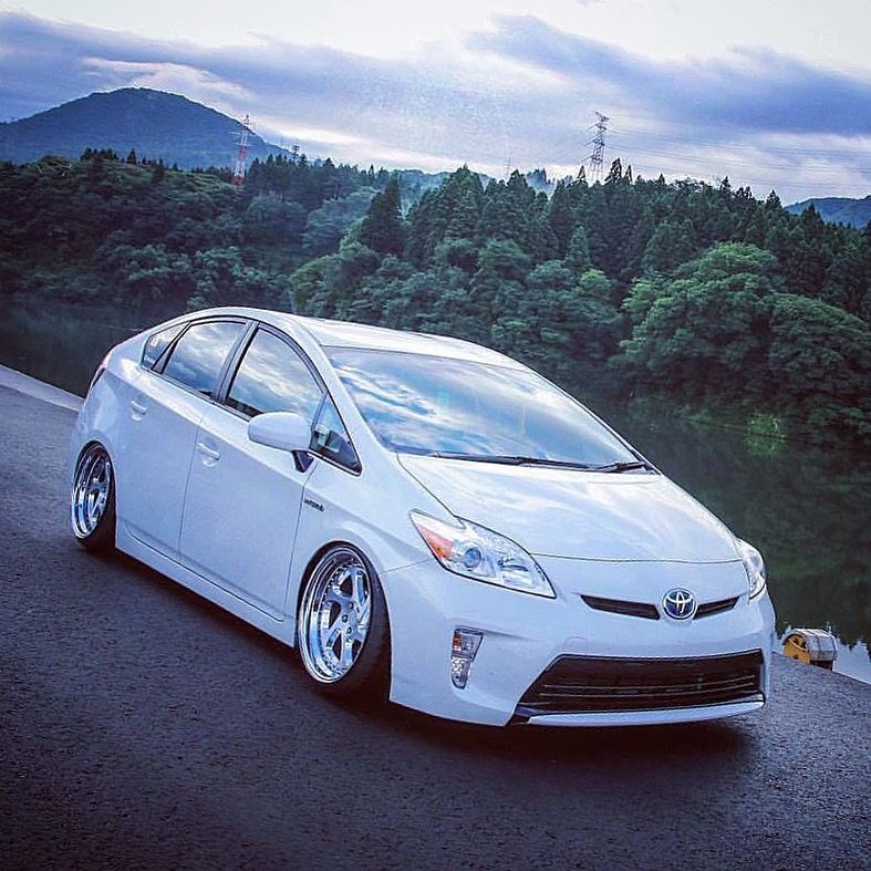 Toyota Prius Car Rental in Los Angeles